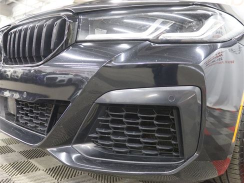 Used 2022 BMW M550i xDrive w/ Executive Package image 7