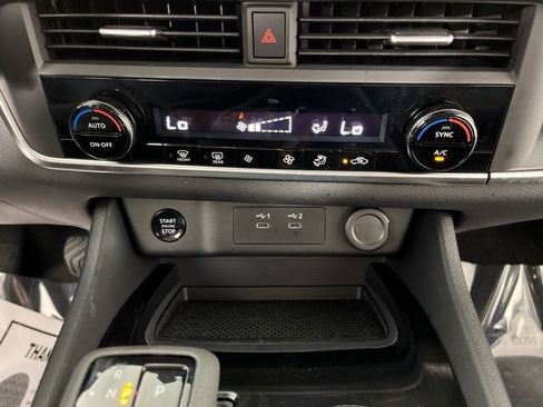 Certified 2026 Nissan Rogue SV FWD image 22