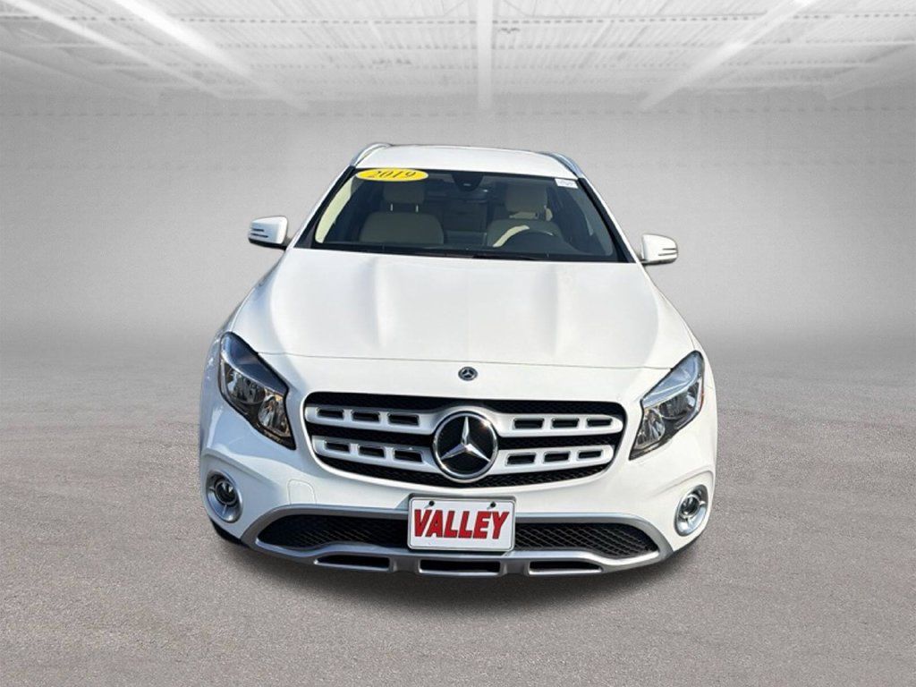 Used 2019 Mercedes-Benz GLA 250 4MATIC image 3