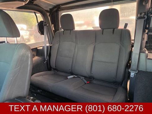 Used 2020 Jeep Wrangler Sport AWD/4WD image 14