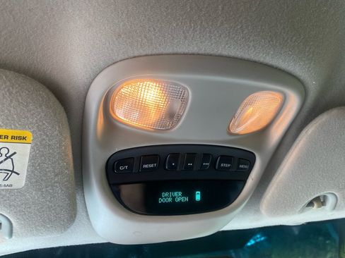 Used 2004 Jeep Liberty Renegade AWD/4WD image 14