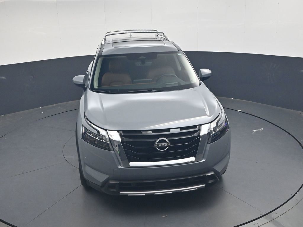 Certified 2025 Nissan Pathfinder Platinum w/ Cargo Package AWD/4WD image 28