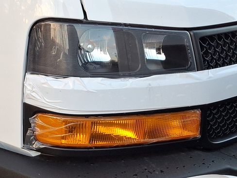 New 2025 Chevrolet Express 2500 image 3