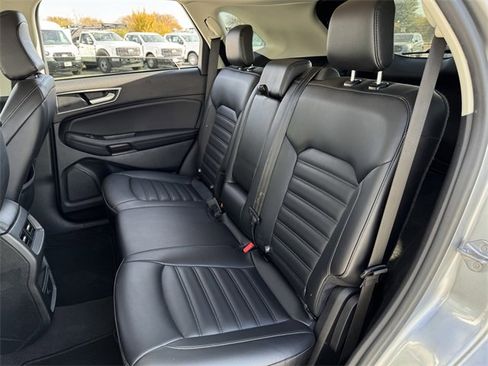 Certified 2024 Ford Edge SEL image 26