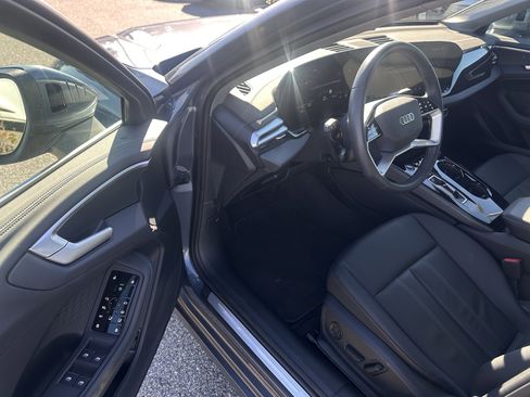 Used 2025 Audi A5 2.0T Premium w/ Convenience Package image 9