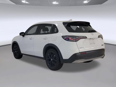 Used 2024 Honda HR-V Sport image 3