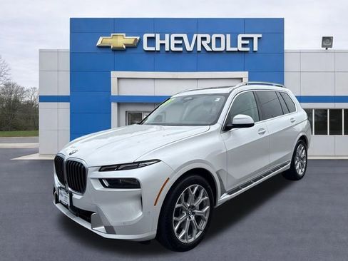 Used 2026 BMW X7 xDrive40i AWD/4WD image 3
