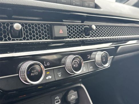 Used 2023 Honda Civic Sport image 18