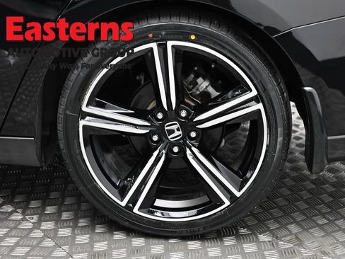 Used 2024 Honda Accord Sport image 31