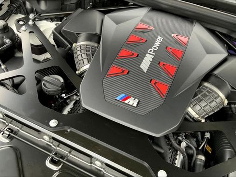 Used 2025 BMW X5 M Competition w/ Executive Package image 17