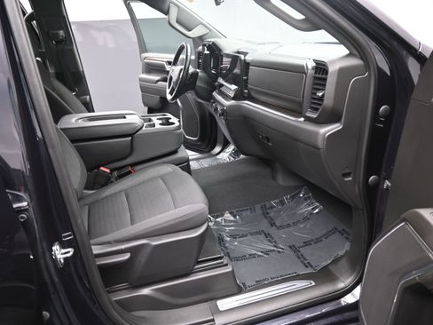 Used 2022 Chevrolet Silverado 1500 RST image 18