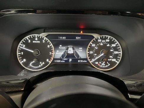 Used 2023 Nissan Pathfinder SL w/ Black Appearance Package AWD/4WD image 26