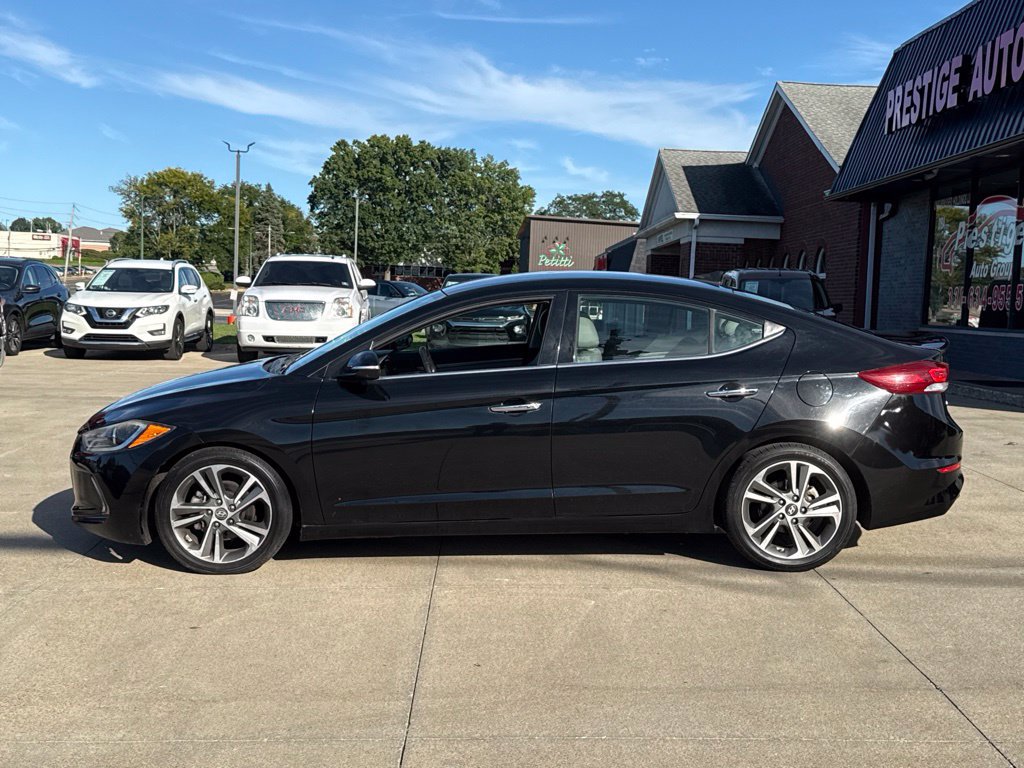 Used 2017 Hyundai Elantra Limited FWD image 3