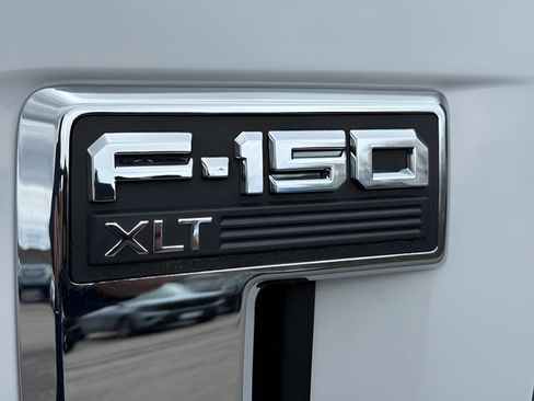 Certified 2022 Ford F150 XLT w/ Trailer Tow Package AWD/4WD image 19