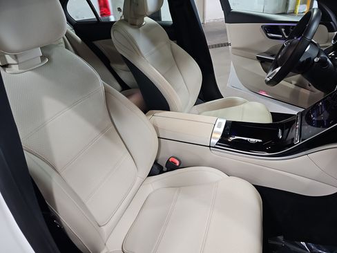 Certified 2023 Mercedes-Benz C 300 Sedan image 11