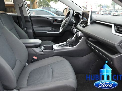 Used 2024 Toyota RAV4 LE image 16