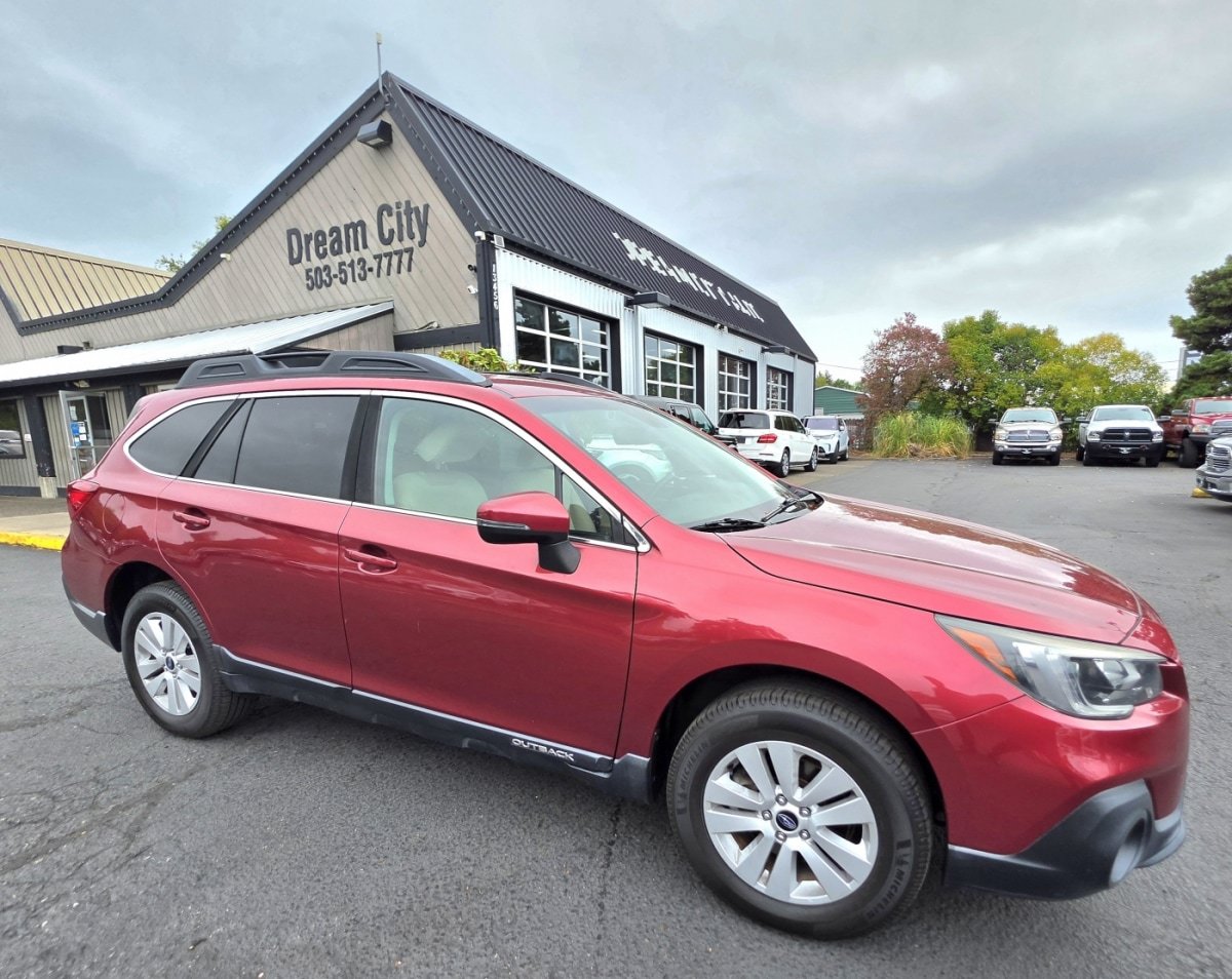 Used 2019 Subaru Outback 2.5i Premium AWD/4WD image 3