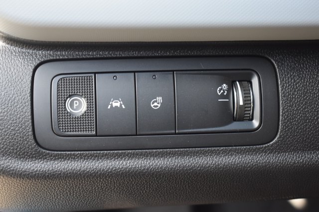 New 2027 Chevrolet Bolt LT w/ Comfort Package FWD image 23