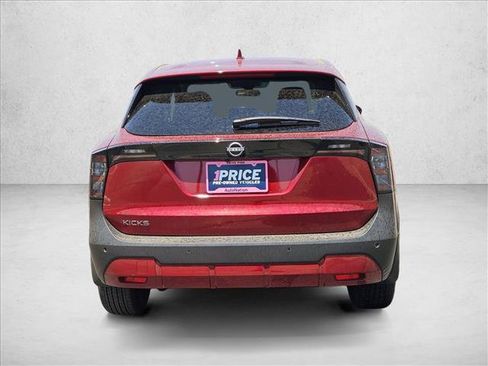 Used 2025 Nissan Kicks SV FWD image 5