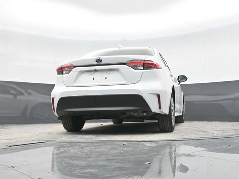Used 2024 Toyota Corolla LE image 41