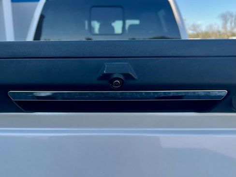 Used 2019 Ford F250 Lariat w/ Lariat Ultimate Package image 11