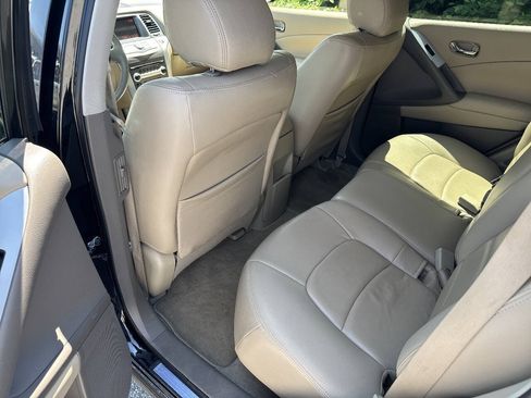 Used 2014 Nissan Murano S FWD image 11