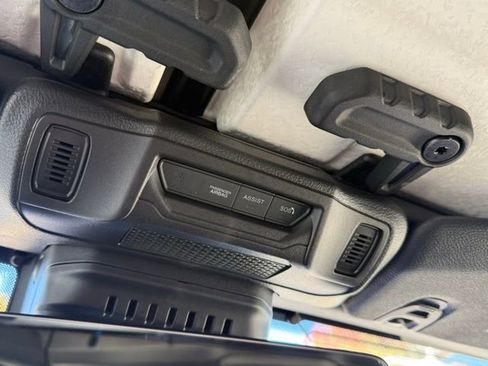 New 2025 Jeep Wrangler Unlimited Rubicon w/ Steel Bumper Group image 22