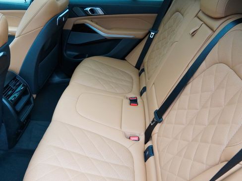 Used 2026 BMW X5 xDrive40i image 37