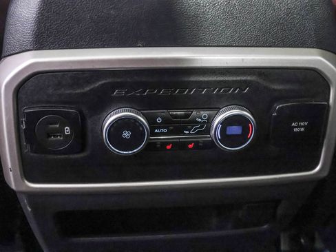 Used 2023 Ford Expedition Limited image 39