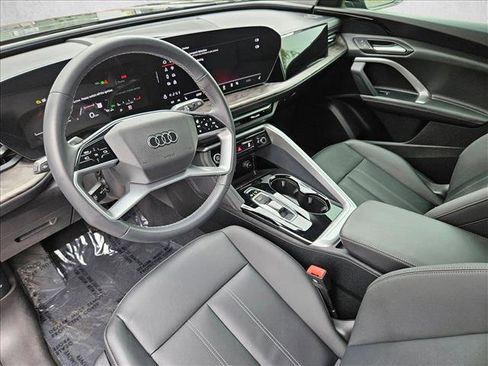 Used 2025 Audi Q5 Premium w/ Convenience Package AWD/4WD image 12