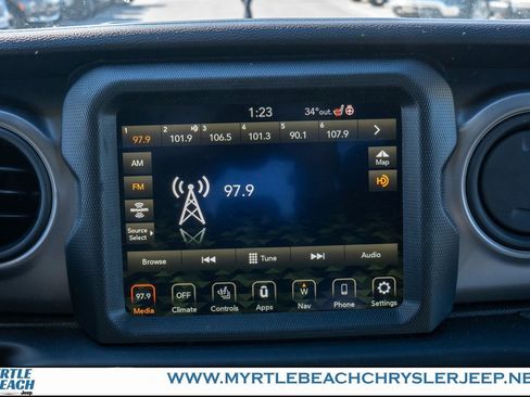 Used 2023 Jeep Gladiator Sport S image 18
