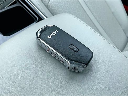 Used 2023 Kia Sorento SX FWD image 34