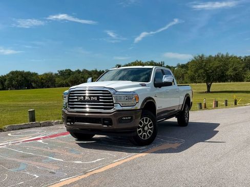 Used 2024 RAM 2500 Limited w/ Towing Technology Group AWD/4WD image 2