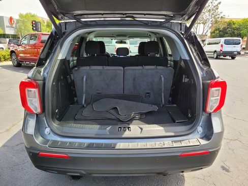Used 2023 Ford Explorer XLT RWD image 18