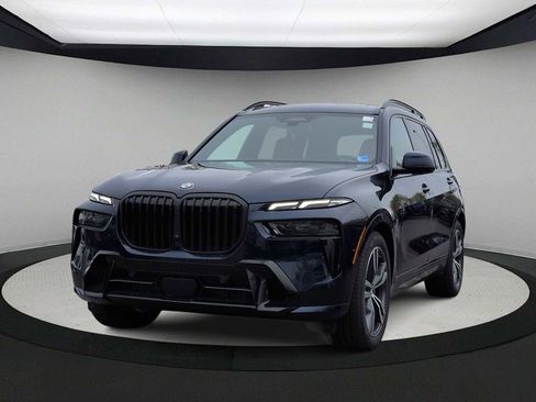 New 2026 BMW X7 xDrive40i w/ M Sport Package AWD/4WD image 4