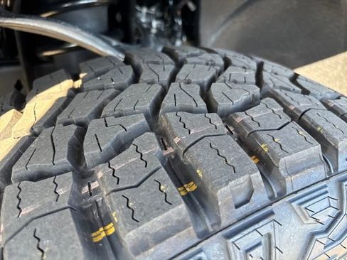 New 2026 GMC Sierra 1500 AT4 w/ AT4 Premium Package image 13