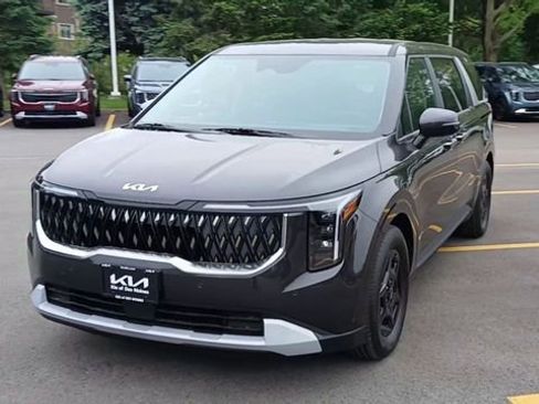 New 2026 Kia Carnival LX FWD image 6