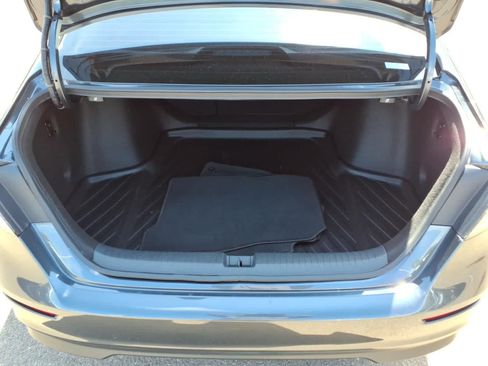 Used 2023 Honda Accord EX image 6