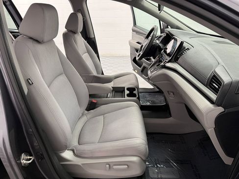 Used 2019 Honda Odyssey EX image 15