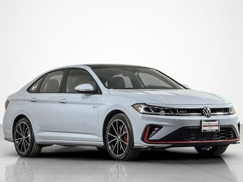 Used 2025 Volkswagen Jetta GLI Autobahn image 7