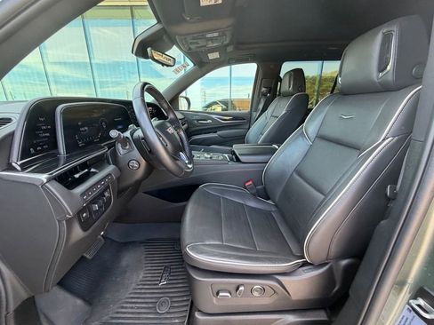 Used 2024 Cadillac Escalade Sport w/ LPO, ONYX Package AWD/4WD image 10