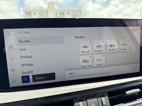 Certified 2025 Lexus ES 300h w/ Premium Package FWD image 16