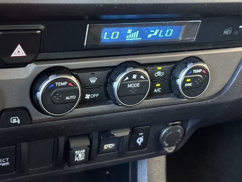 Used 2023 Toyota Tacoma TRD Off-Road AWD/4WD image 19
