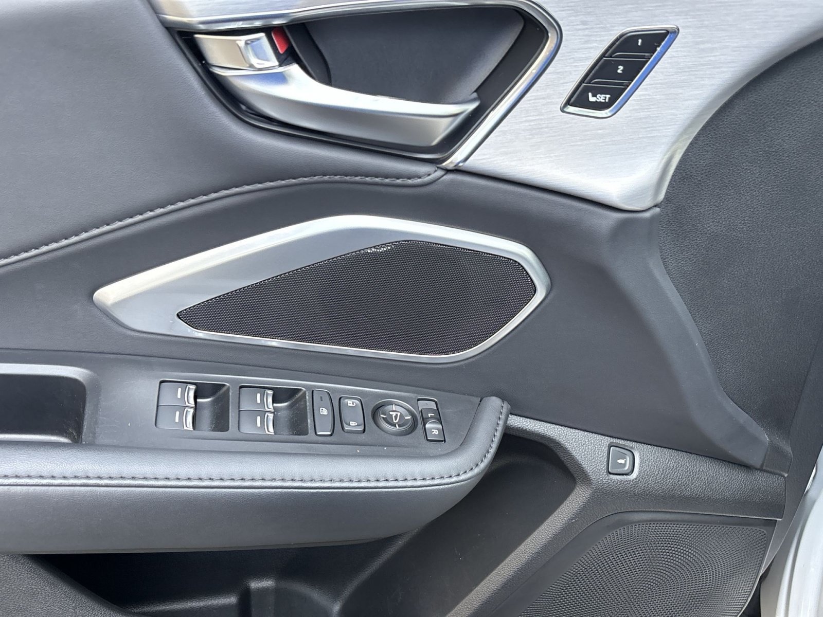 Used 2023 Acura RDX AWD image 15