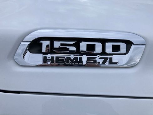 Used 2019 RAM 1500 Big Horn image 9
