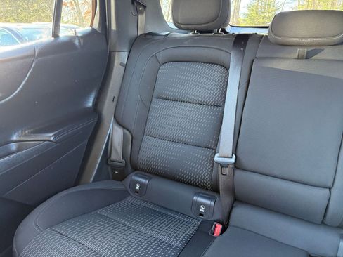 Used 2025 Chevrolet Equinox LT image 38