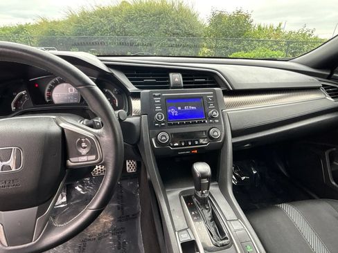 Used 2017 Honda Civic Sport image 25