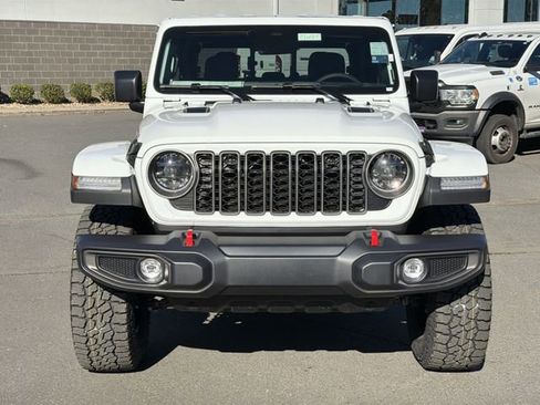 New 2026 Jeep Gladiator Rubicon w/ Steel Power Dome Hood Package AWD/4WD image 15