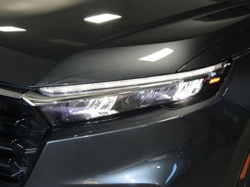Used 2024 Honda CR-V EX image 2