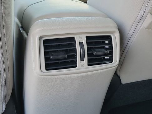 Used 2020 Nissan Rogue Sport SV image 23